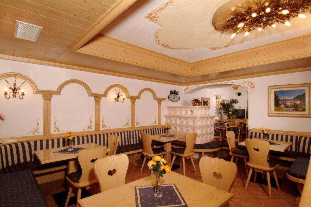 Albergo Fiordaliso Canazei Exterior foto