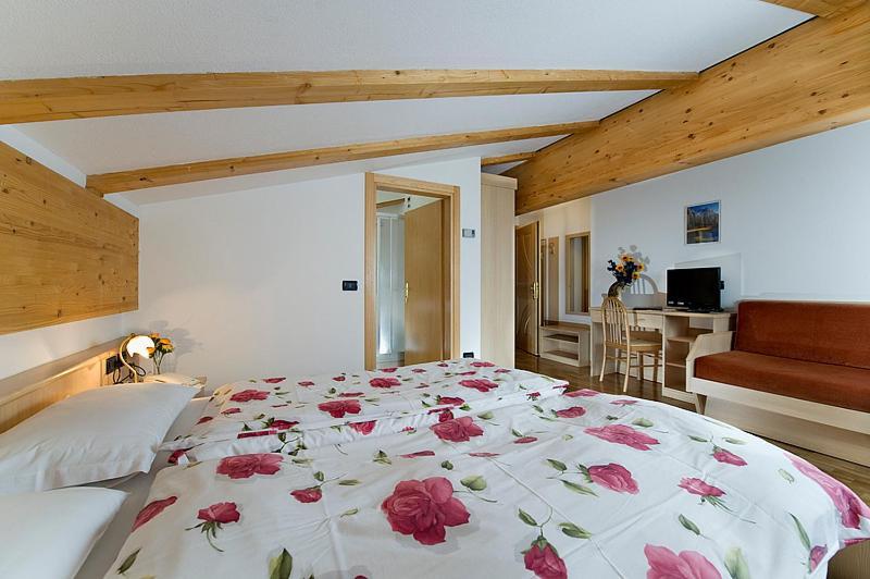 Albergo Fiordaliso Canazei Quarto foto