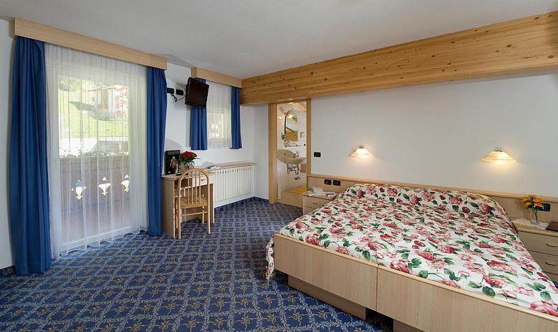 Albergo Fiordaliso Canazei Quarto foto